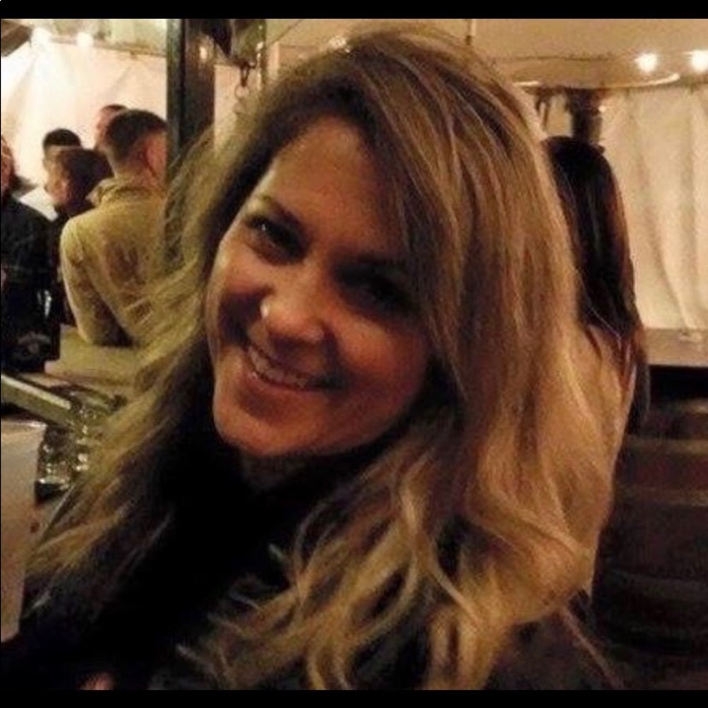 Meet your Posher, Lisa